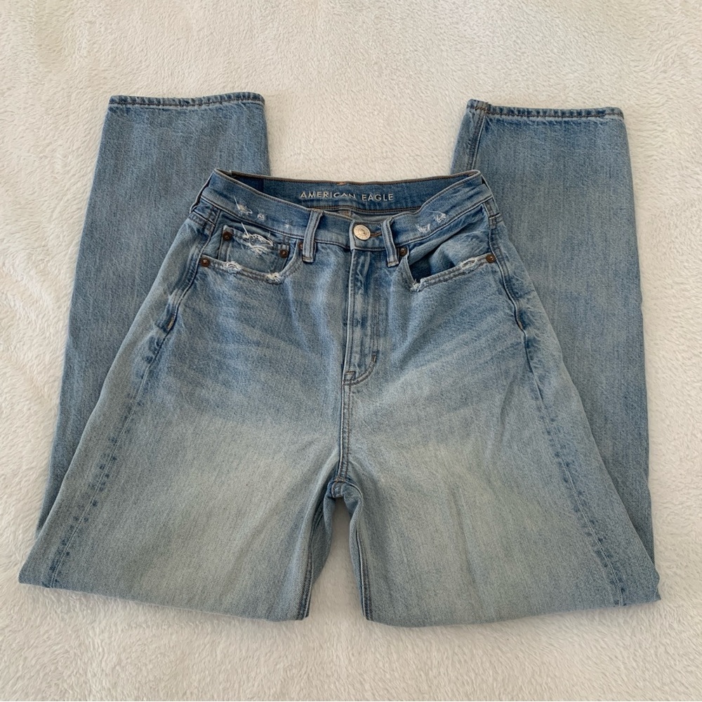 Women’s 4 Regular AMERICAN EAGLE Medium Wash High Rise Baggy Fit Jeans - Picture 2 of 8